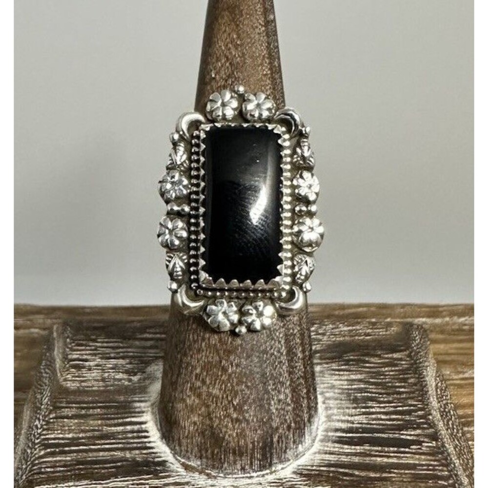 Native Southwest Style Sterling Silver Black Onyx  Flower/Moon Edge Ring Sz 7